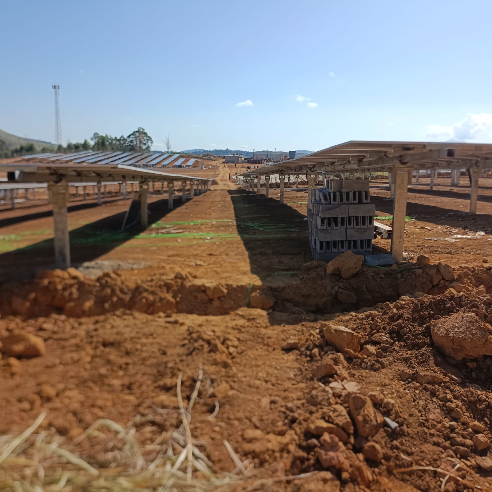Montagem dos Painéis Fotovoltaicos